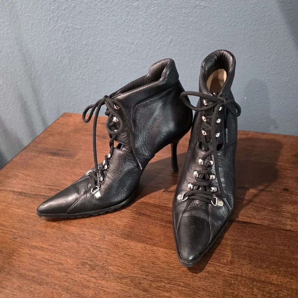 MICHAEL KORS Pebbled Leather Lace-Up Heeled Bootie Pointed 8 Black Witchy Goth